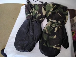 BRITISH ARMY EXTREME COLD WEATHER INNER MITTENS SIZE 1 - Picture 1 of 7