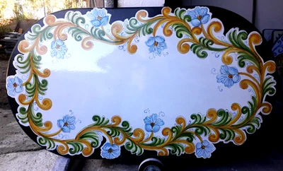 Tavolo in pietra lavica dell'etna dipinto a mano. - Immagine 1 di 4