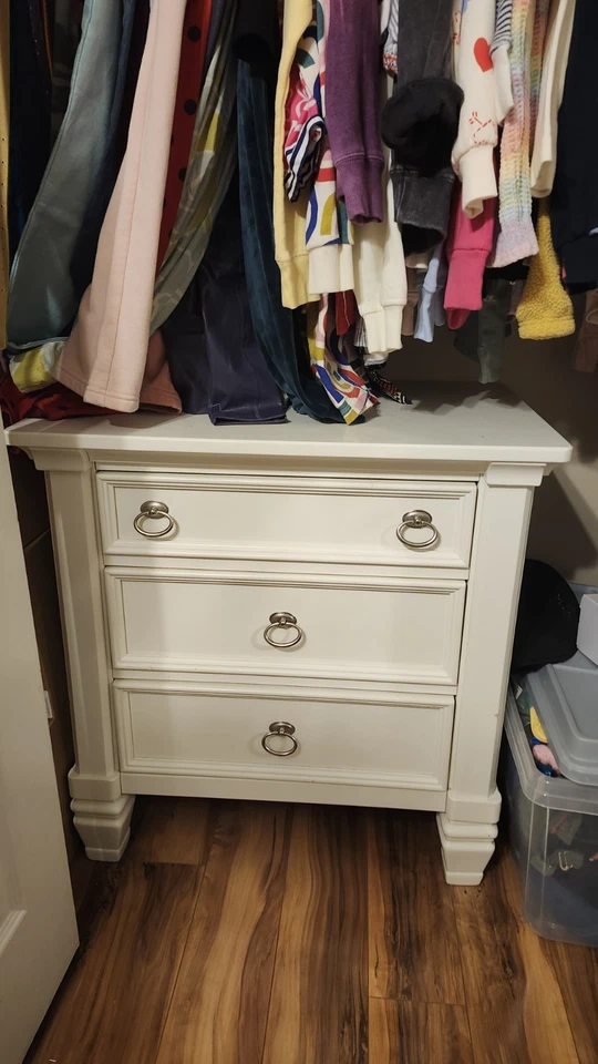 Baú de cômoda branco - Imagem 1 de 1