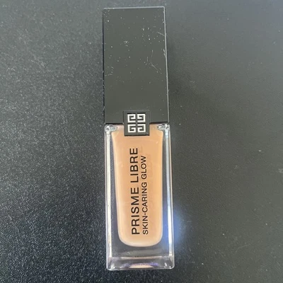 Givenchy Prisme Libre Skin-Caring Glow Foundation - 3-N270 Full Size 3n270 - Image 1 of 4