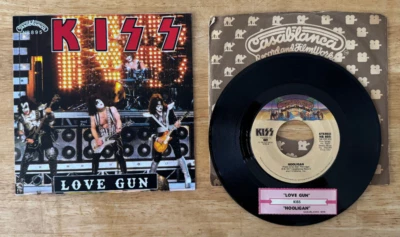 45 7" SP KISS LOVE GUN CASABLANCA 895 - Image 1 of 2