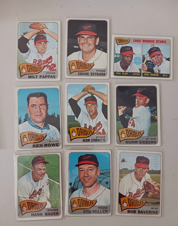Lot of 9 1965 Topps BALTIMORE ORIOLES  vintage cards  MILT PAPPAS - Image 1 of 4