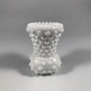 Vintage FENTON White HOBNAIL TOOTHPICK / MATCH HOLDER / BUD VASE 2.5" Sawtooth - Picture 1 of 5