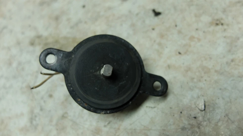 97 Suzuki LS 650 LS650 Savage декомпрессионный соленоид - Изображение 1 из 3