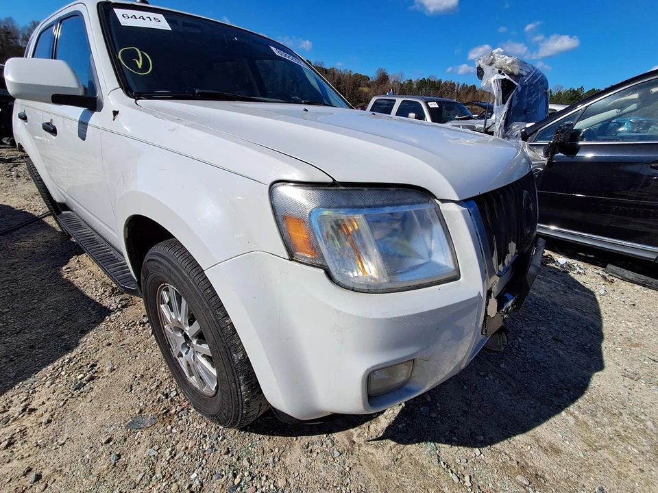 Used Air Cleaner Assembly fits: 2010 Mercury Mariner 3.0 Grade A - Image 1 of 4