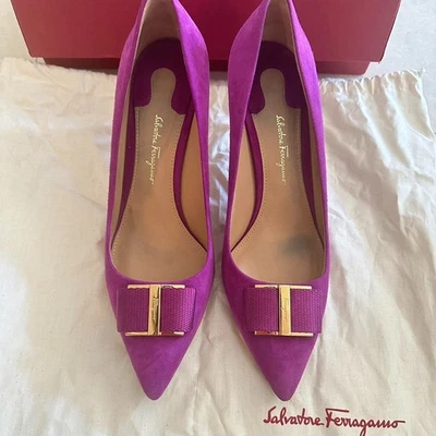 Salvatore Ferragamo Magenta Pointed Heels - Изображение 1 из 2