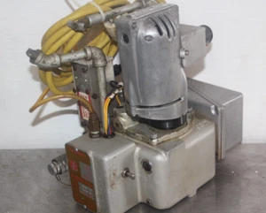 Burndy Hypress Hydraulic Pump Model Y6AC-2H - Picture 1 of 11