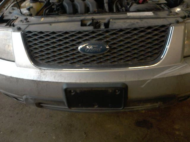 Grille FORD FREESTYLE 05 06 07 - Image 1 of 1