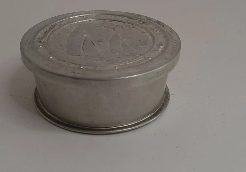 DE COLECCIÓN CAMPING BOLSILLO TAMAÑO PLEGABLE ALUMINIO TAZA BARCO ESCENA Foto 1 de 4