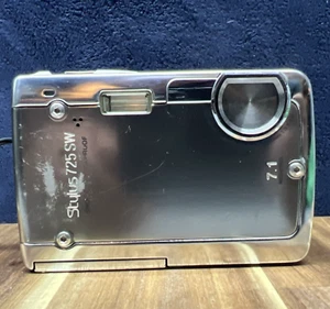 Olympus Stylus 725 SW Digital Camera 7.1MP Waterproof w/charger PLEASE READ - Picture 1 of 14