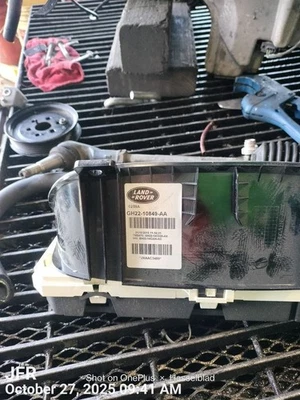 SPEEDOMETER INSTRUMENT CLUSTER LR076082 2016 LAND ROVER LR4 - Image 1 of 4