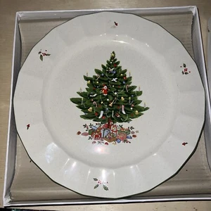 Studio Nova Holiday Season NY102 12” Chop Plate - Picture 1 of 5