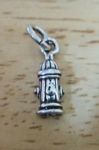Sterling Silver TINY 15x5mm Fireman Dog Fire Hydrant Charm concave on the back - Picture 1 of 3