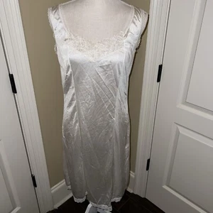 Vintage Heavenly Secrets Nylon Full Slip Lace Size M White - Picture 1 of 8