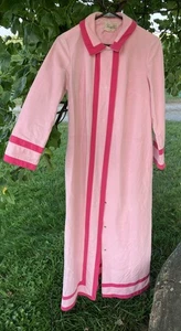 Vintage Women’s Vanity Fair Robe Housecoat Pink Velour Hostess Size 12 52” S-H - Picture 1 of 13