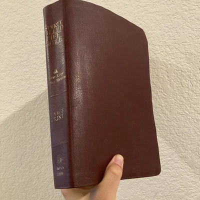 Spirit Filled Life Bible NKJV Large Print 1991 Bonded Leather 2355BG Indexed - Image 1 of 4