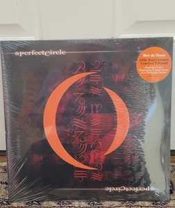 A Perfect Circle ~ MER DE NOMS, 2xLP Zoetrope Vinyl - Limited 25th Anniversary - Picture 1 of 6