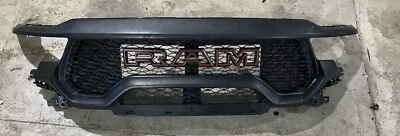 Parachoques delantero Dodge Ram TRX 2021 2022 2023 PARRILLA SUPERIOR OEM Foto 1 de 3