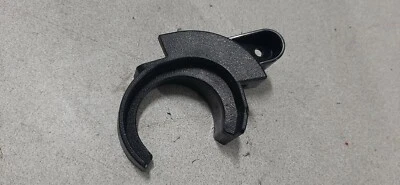 Peças: Nilfisk Advance VU500: aspirador vertical comercial clipe de retenção varinha superior - Imagem 1 de 4