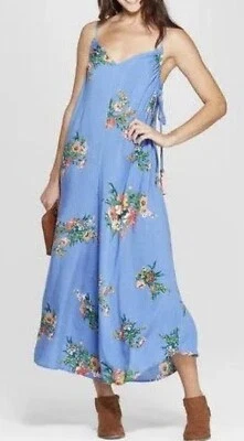 Mameluco floral sin mangas de pierna ancha Xhilaration para mujer talla mediana  Foto 1 de 4