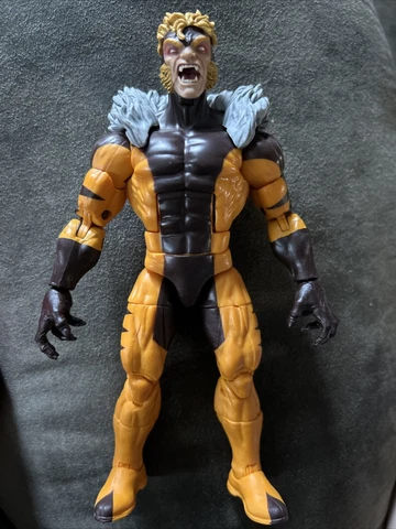 Marvel Legends Sabretooth Figure Apocalypse BAF Wave X-Men Hasbro Cover