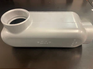 Eaton LR65-CGN 2" LR Aluminum Conduit Body w/Cover & Gasket - Picture 1 of 5