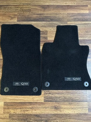 Alfombrilla delantera izquierda y derecha Infiniti Q50 2020 2 piezas OEM Foto 1 de 4