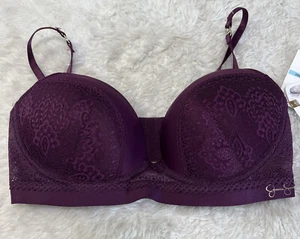 Jessica Simpson Size 36C Plum Padded Bra Lace Detail Adjustable Strap 3 Clasp - Picture 1 of 11