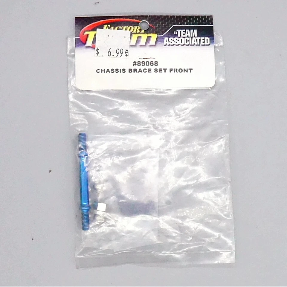 Team Associated Fahrgestell Klammer Set Vorne #89068 - Bild 1 von 1