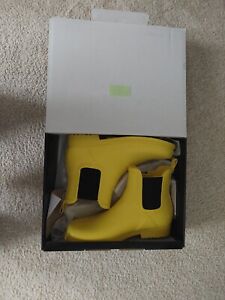 NWB J. Crew Women 's New Chelsea Rain Boots Size 10 AA538 Classic Yellow