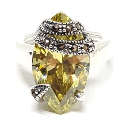 (SIZE 6) Olive Marquise PERIDOT STONE RING Marcasite .925 STERLING SILVER - Image 1 of 4