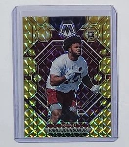 2023 Panini Mosaic PARIS JOHNSON JR RC Yellow PRIZM ROOKIE Card #354 TAKE A L@@K - Bild 1 von 3