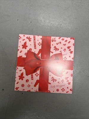 Kylie Minogue : Kylie Christmas Fully Wrapped London Exclusive Vinyl In Hand - Image 1 of 2