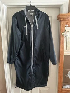 Speedo Unisex X-SMALL Schwarz Schwimm Parka Jacke Knielang Warmup Mantel - Bild 1 von 5