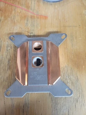 Heat Killer I7 7800x Cpu Heatsink - Image 1 of 2