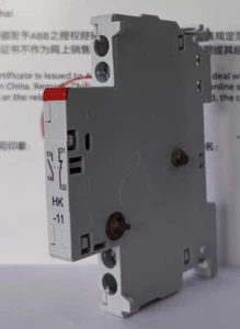 Disyuntores ABB contacto auxiliar HK-11 - Imagen 1 de 3