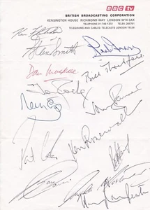 Papel encabezado BBC, RARO, firmado a mano por 14 ex tenistas y comentaristas. - Imagen 1 de 3