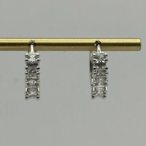 Made with Swarovski® crystals - Hoop Earrings - Picture 1 of 9