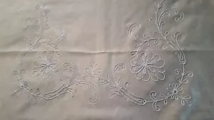 Weiße Organdy transparente bestickte Polyester Tischdecke 66" x 86" Vintage - Bild 1 von 6