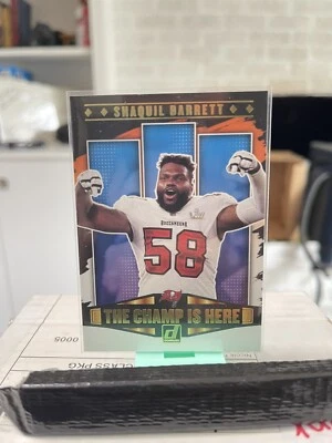 2021 DONRUSS FOOTBALL SHAQUIL BARRETT "THE CHAMP IS HERE" INSERT CARD #CIH-20 - Image 1 of 2