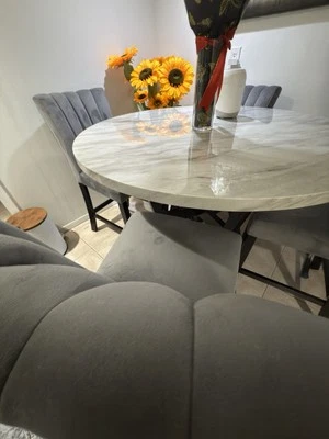 modern dining room set table 4 chairs - Image 1 of 4