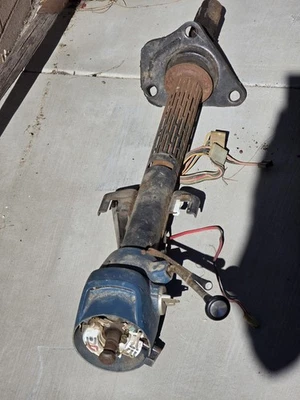 Volante con llave columna de dirección Dodge Foto 1 de 4