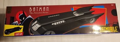 Batman La Serie Animada Mcfarlane Juguetes Batimóvil Grande Etiqueta Dorada Nuevo Foto 1 de 4