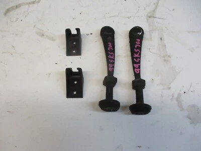 1999 Polaris SKS 700 Snowmobile Pair of Hood Hold Down Straps & Clips Foto 1 de 2