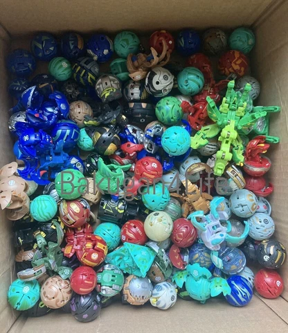 Bakugan Battle Brawlers Random Lot of 4 and 4 Cards CHEAP Shipping Worldwide Cover