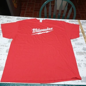 Milwaukee Tools rot 2-seitige Grafik Gr. 2XL T-Shirt Bau Tee Elektrowerkzeuge - Bild 1 von 6