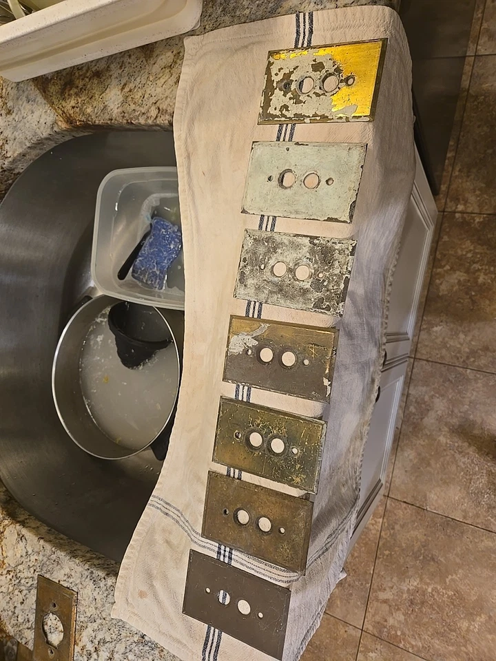 Lote de 7 cubiertas de interruptor de luz pulsador vintage  Foto 1 de 1