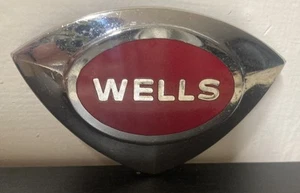 Vtg WELLS TRAILER METAL EMBLEM Truck Trailer Auto Commercial - Bild 1 von 6