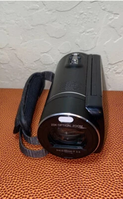 Toshiba Camileo X416 Digital Camcorder with battery and USB wall charging Cord - Image 1 of 4