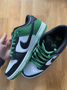 Size 7.5 - Nike Dunk Pro SB Low Classic Green - Picture 1 of 7